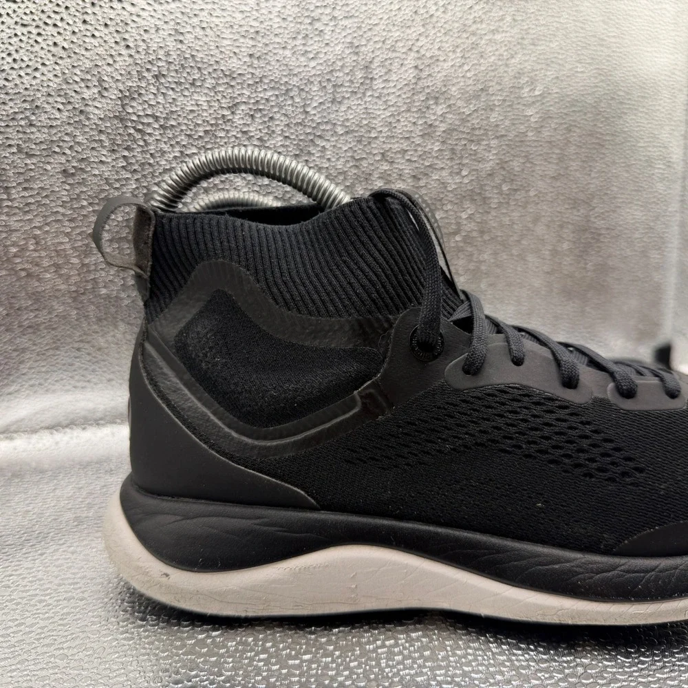 Size 8.5 Lululemon Chargefeel Workout Mid Womens Black Excellent Mid Top Sneaker